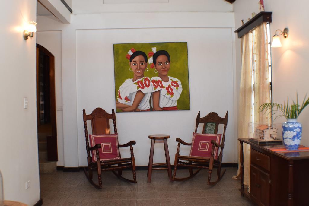 Martha'S Guesthouse San Ignacio Zewnętrze zdjęcie
