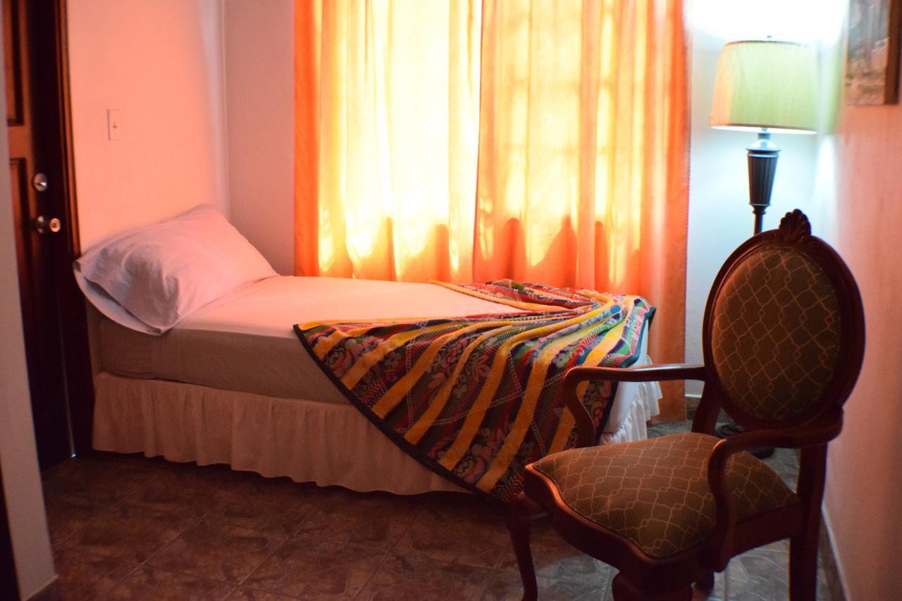 Martha'S Guesthouse San Ignacio Pokój zdjęcie