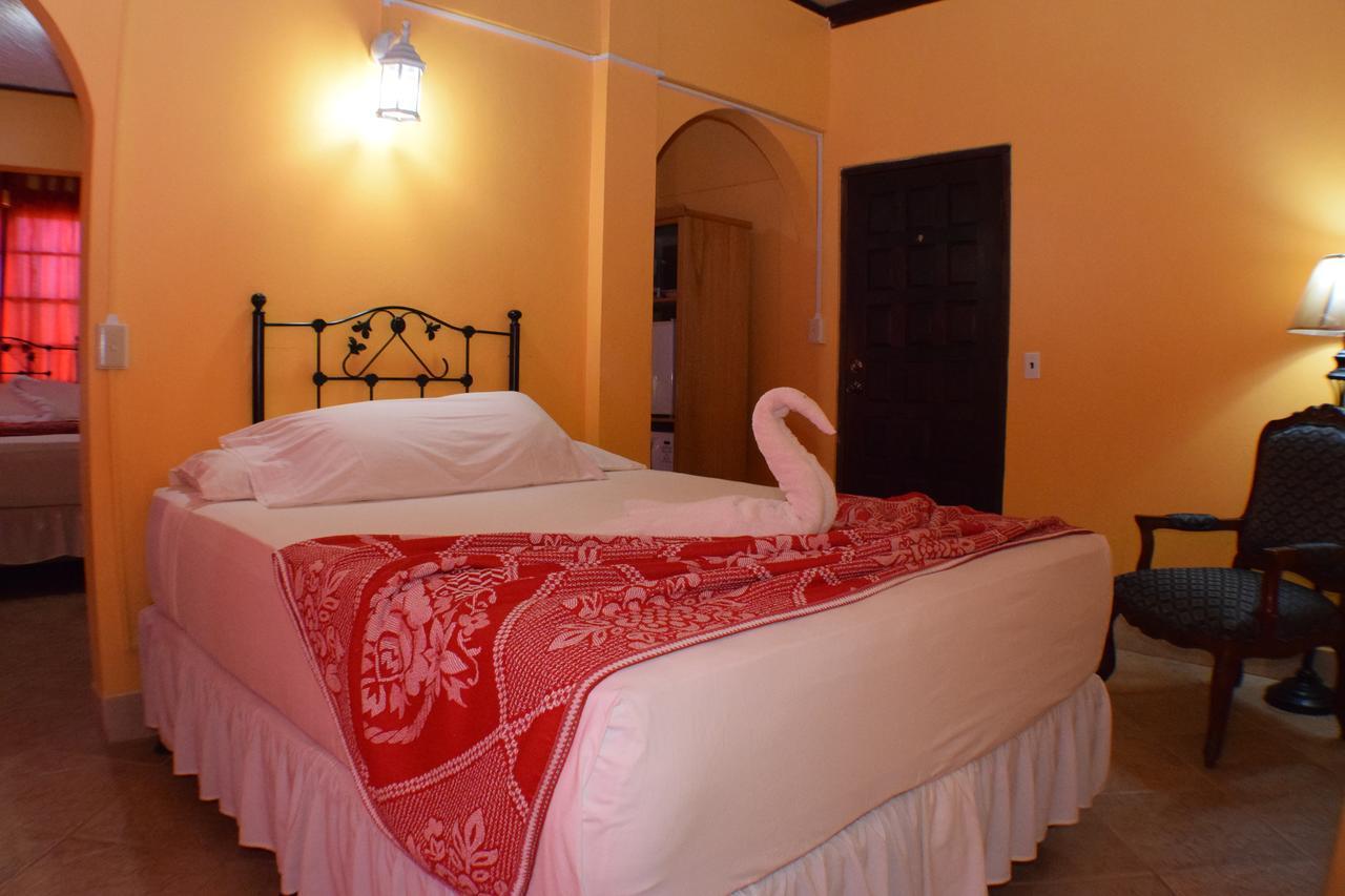 Martha'S Guesthouse San Ignacio Pokój zdjęcie